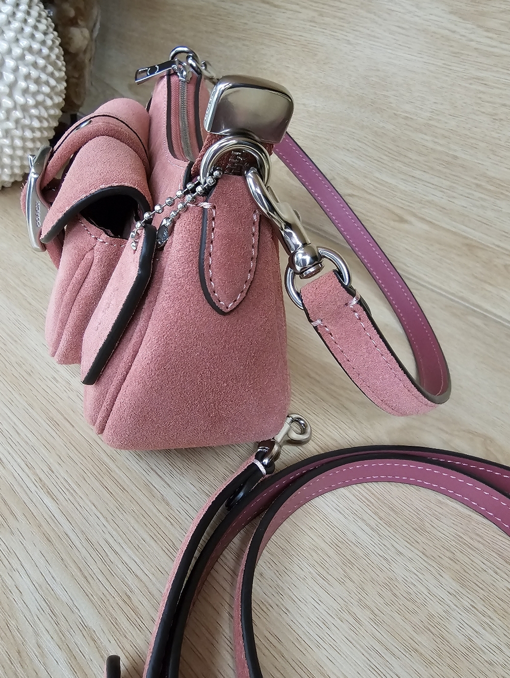 Coach Ashton Mini Shoulder Bag. - Picture 5 of 12
